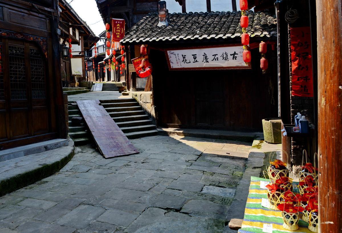 证监会优化制度安排 推动注册制走深走实 融券余额较新规实施之初降幅达23.4%